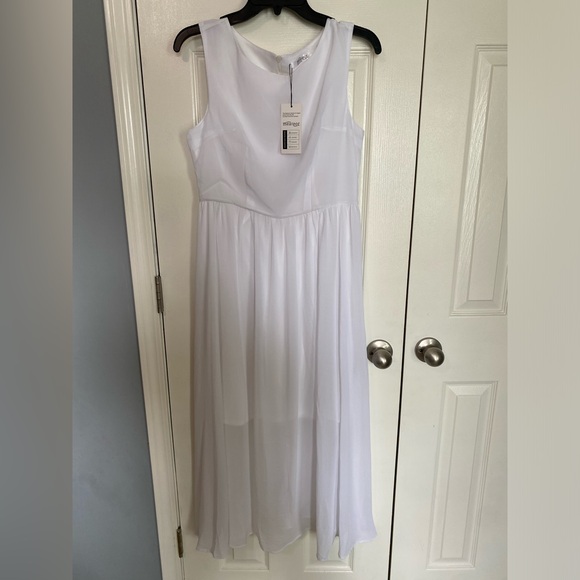 NEW White Sleeveless Dress, medium - Picture 1 of 3